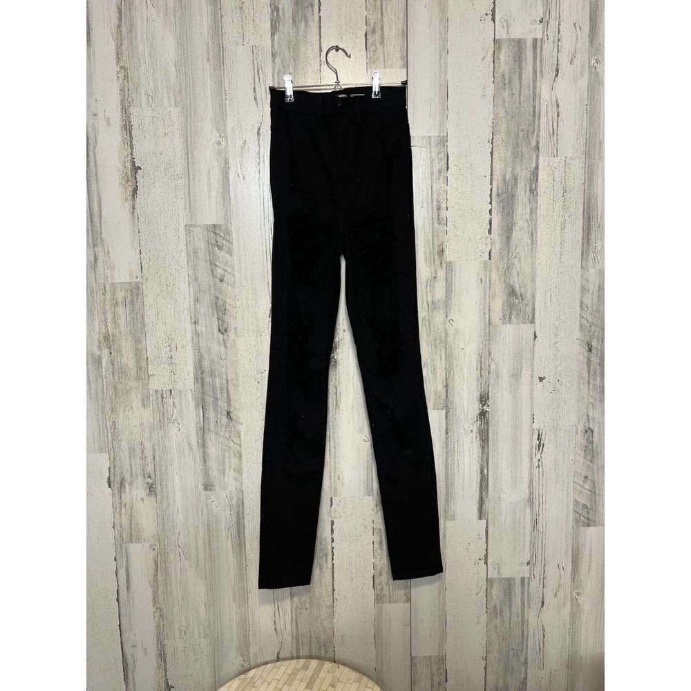 Fashion nova Black ripped jeans